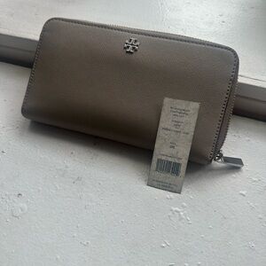 Authentic Tory Burch wallet
